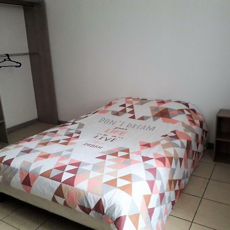 Appart Comme Chez Soi Pusignan Kültér fotó